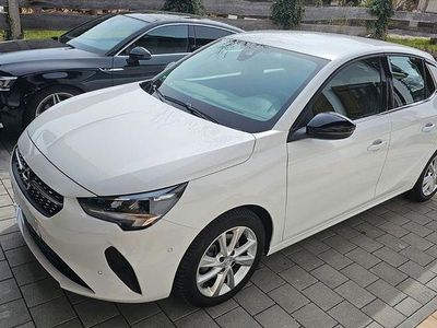 Second-hand Opel Corsa Elegance 101 CP (74 kW) 2023 Alb Hatchback