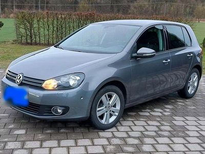 Gebraucht VW Golf VII Match 105 PS (77 kW) 2012 Grau Limousine