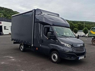 Grau Gebraucht 2023 Iveco Daily | 55.000 €