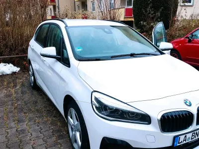 Używany BMW 225 224 KM (164 kW) 2020 Biały Kombi
