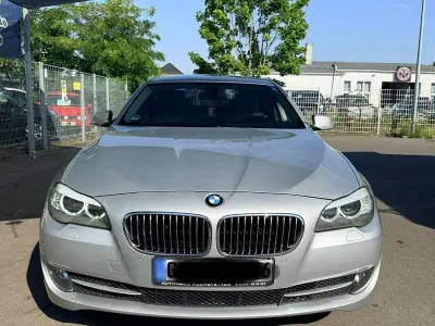 Gebraucht BMW 525 218 PS (160 kW) 2012 Silber Limousine