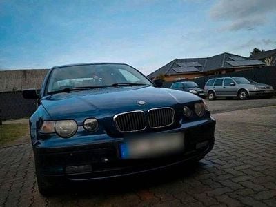 Second-hand BMW 316 116 CP (85 kW) 2004 Albastru Hatchback