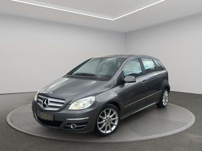 Grau Gebraucht 2010 Mercedes B200 Van / Kleinbus | 6.999 € (Etwas zu teuer)