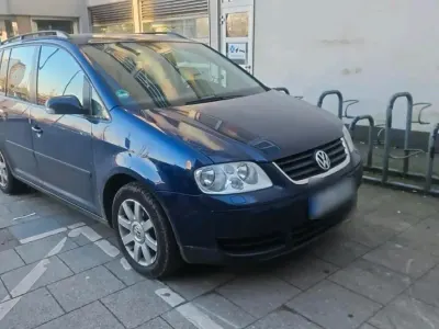 Gebraucht VW Touran 140 PS (102 kW) 2005 Blau Van / Kleinbus