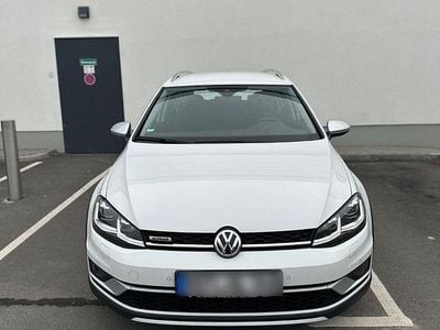 Gebraucht VW Golf Alltrack 184 PS (135 kW) 2019 Weiß Kombi