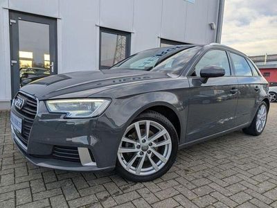 Gebraucht Audi A3 Sport 150 PS (110 kW) 2019 Nanograu Limousine