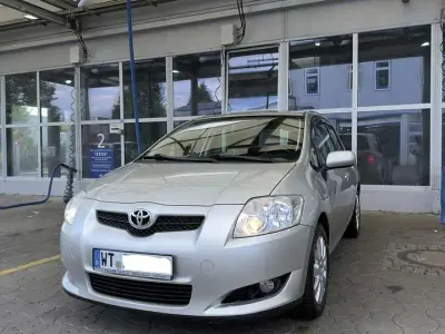 Gebraucht Toyota Auris Sol 124 PS (91 kW) 2008 Grau Kleinwagen