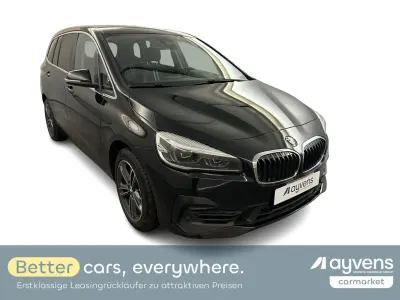 Gebraucht BMW 220 Gran Tourer Sport Line 190 PS (139 kW) 2021 Schwarz Van / Kleinbus