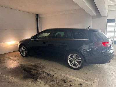 Gebraucht Opel Insignia 143 PS (105 kW) 2014 Schwarz Kombi