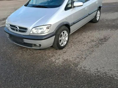 Używany Opel Zafira 125 KM (91 kW) 2004 Srebrny Minivan