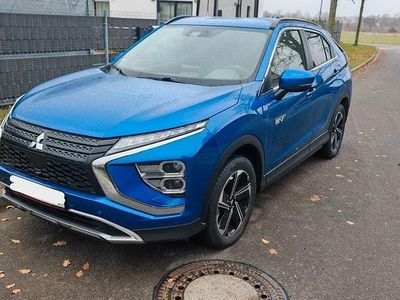 Gebraucht Mitsubishi Eclipse Cross Basis 188 PS (138 kW) 2022 Blau SUV