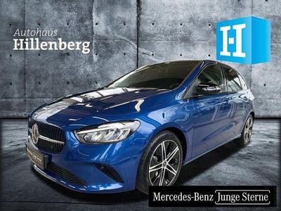 Gebraucht Mercedes B200 Advanced 163 PS (119 kW) 2025 Schwarz Van / Kleinbus