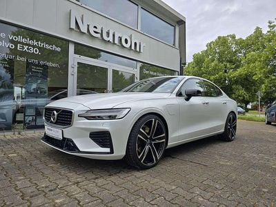 Gebraucht Volvo S60 R-Design 392 PS (288 kW) 2019 Crystal white Limousine