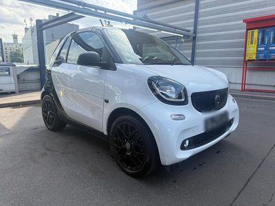 Weiß Gebraucht 2019 Smart ForTwo Cabrio Cabrio | 12.999 €
