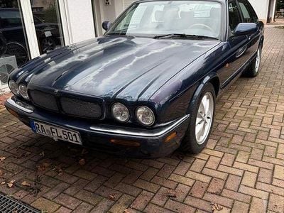 Jaguar XJR