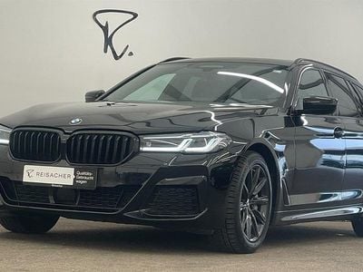 Gebraucht BMW 540 Efficient Dynamics 340 PS (250 kW) 2023 Saphirschwarz metallic Kombi