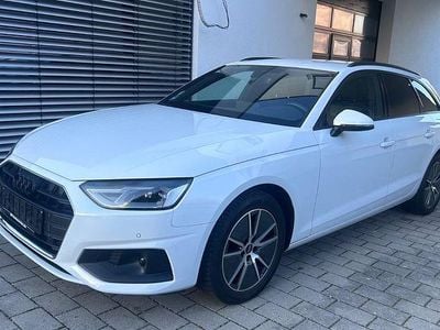 Gebraucht Audi A4 Sport 150 PS (110 kW) 2022 Weiß Kombi
