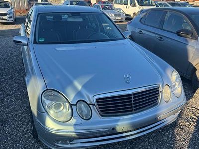 Mercedes E270