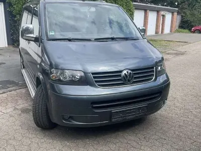 Gebraucht VW Multivan Highline 174 PS (127 kW) 2009 Grau Van / Kleinbus