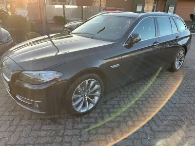 Gebraucht BMW 520 Sport Line 184 PS (135 kW) 2013 Grau Kombi