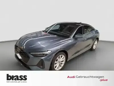 Gebraucht Audi A5 Basis 204 PS (150 kW) 2025 Horizontblau metallic Limousine