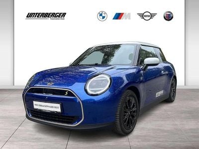Second-hand Mini Cooper SE 160 kW (218 CP) 2024 Albastru Hatchback