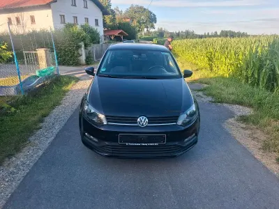 Gebraucht VW Polo 75 PS (55 kW) 2014 Schwarz Kleinwagen