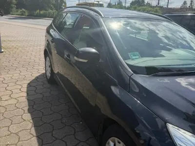 Gebraucht Ford Focus 85 PS (62 kW) 2011 Schwarz Kombi