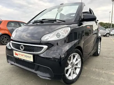 Gebraucht Smart ForTwo Cabrio 71 PS (52 kW) 2012 Schwarz Cabrio