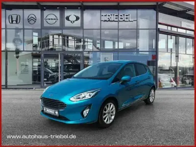 Gebraucht Ford Fiesta Titanium 125 PS (91 kW) 2017 Blau Kleinwagen