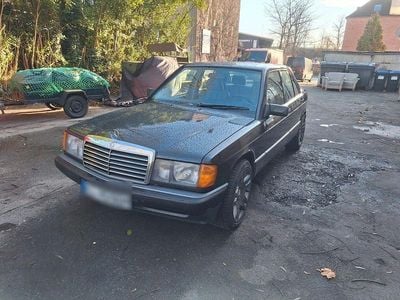 Gebraucht Mercedes 190 120 PS (88 kW) 1989 Schwarz Limousine