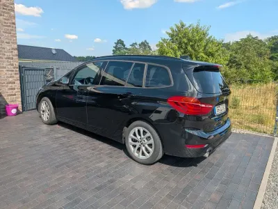 Gebraucht BMW 218 Gran Tourer 150 PS (110 kW) 2021 Schwarz Van / Kleinbus