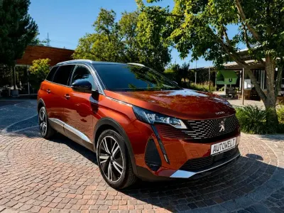Gebraucht Peugeot 5008 GTi 181 PS (133 kW) 2021 Braun SUV
