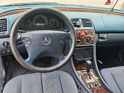 Mercedes CLK230