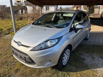 Usata Ford Fiesta Trend 131 CV (96 kW) 2012 Argento Utilitaria
