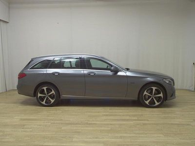 Gebraucht Mercedes C300e Avantgarde 306 PS (225 kW) 2020 Grau Limousine
