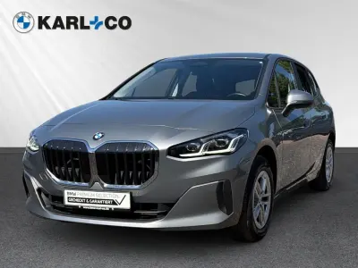 Gebraucht BMW 218 Active Tourer Luxury Line 150 PS (110 kW) 2023 Grau Van / Kleinbus