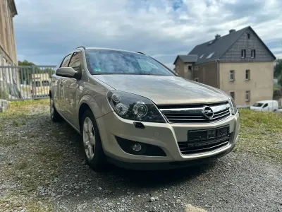 Gebraucht Opel Astra 140 PS (102 kW) 2008 Silber Kombi