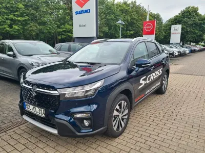 Gebraucht Suzuki SX4 S-Cross Comfort 129 PS (94 kW) 2022 Blau SUV