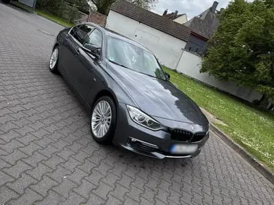 Gebraucht BMW 320 Luxury Line 184 PS (135 kW) 2012 Limousine