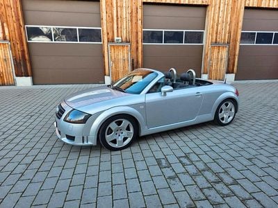 Gebraucht Audi TT Roadster Sport 224 PS (164 kW) 1999 Silber Cabrio