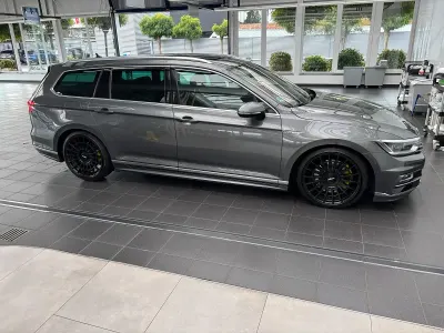 Gebraucht VW Passat 239 PS (175 kW) 2017 Silber Kombi