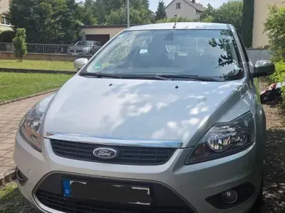 Gebraucht Ford Focus 101 PS (74 kW) 2008 Grau Limousine