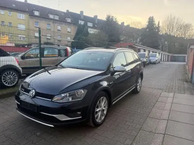 Gebraucht VW Golf Alltrack Basis 184 PS (135 kW) 2015 Schwarz Kombi