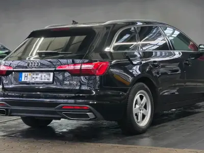 Gebraucht Audi A4 Ambiente 163 PS (119 kW) 2020 Schwarz Kombi
