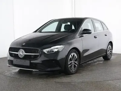Gebraucht Mercedes B200 163 PS (119 kW) 2025 Schwarz Kleinwagen