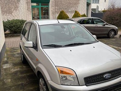 Silber Gebraucht 2007 Ford Fusion Ambiente Limousine | 3.000 € (Fairer Preis)