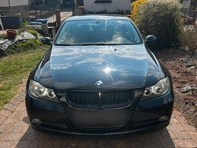 Gebraucht BMW 320 163 PS (119 kW) 2008 Limousine