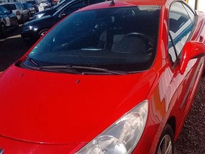 Gebraucht Peugeot 207 CC Platinum 109 PS (80 kW) 2007 Rot Cabrio