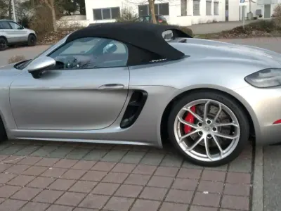 Usata Porsche 718 Boxster 420 CV (308 kW) 2022 Argento Cabrio